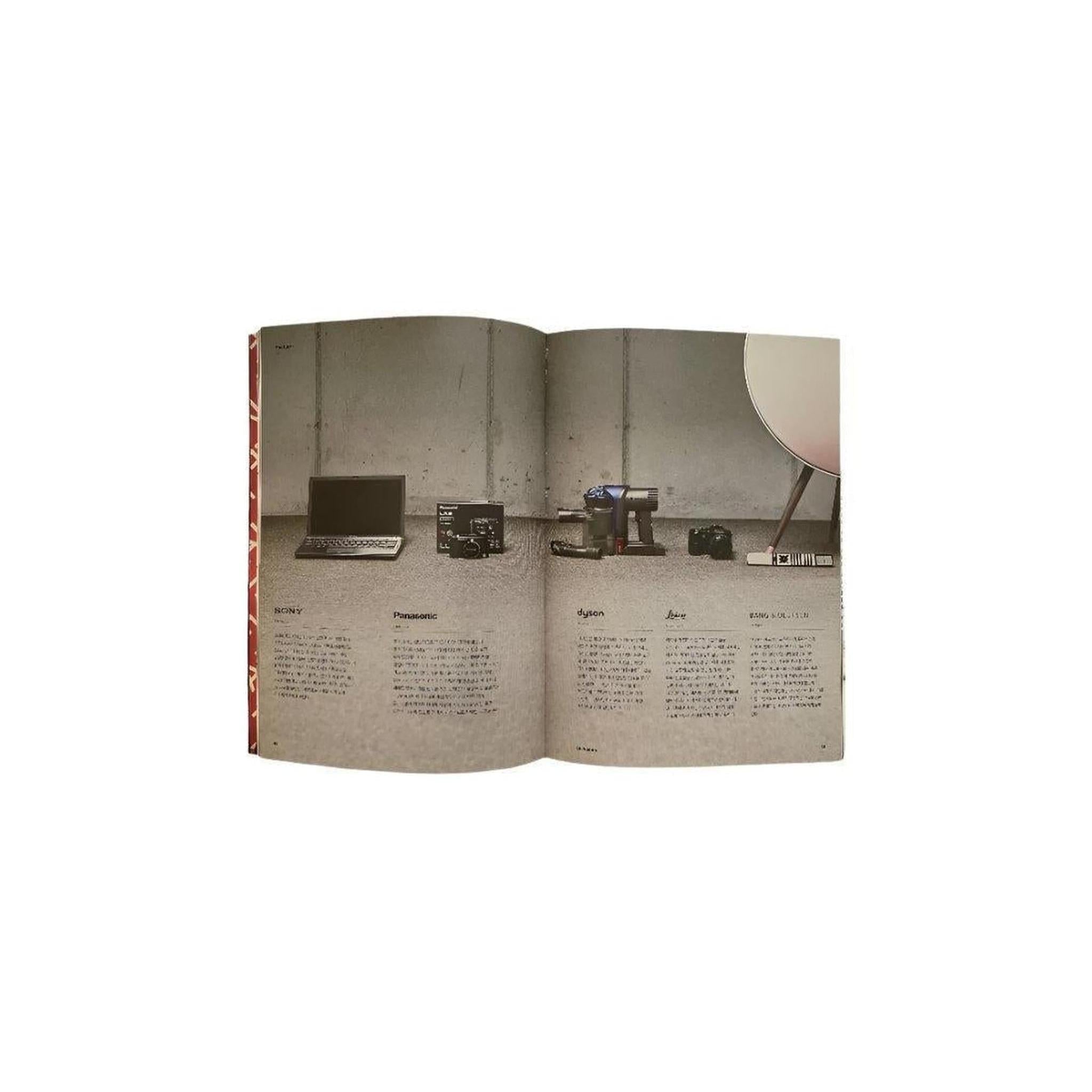 B / HELVETICA