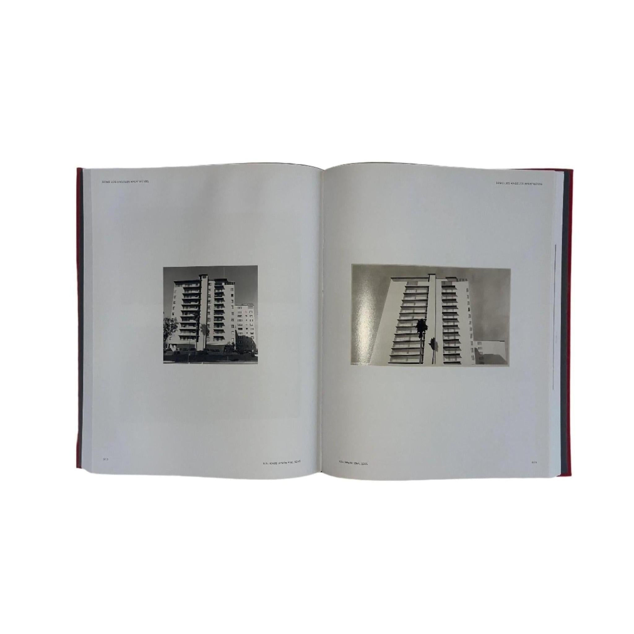 PHOTOGRAPHER / ED RUSCHA