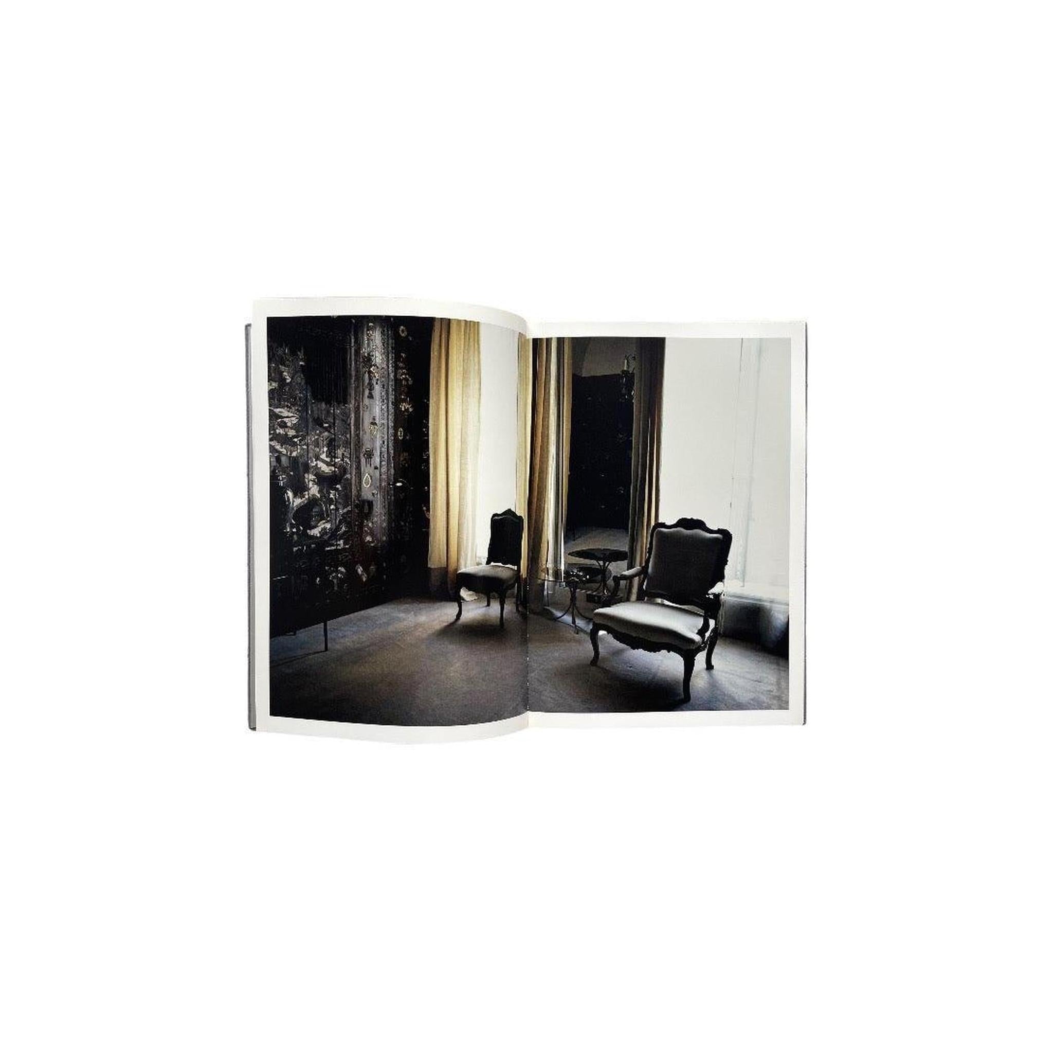 SECOND FLOOR / SAM TAYLOR-JONHSON