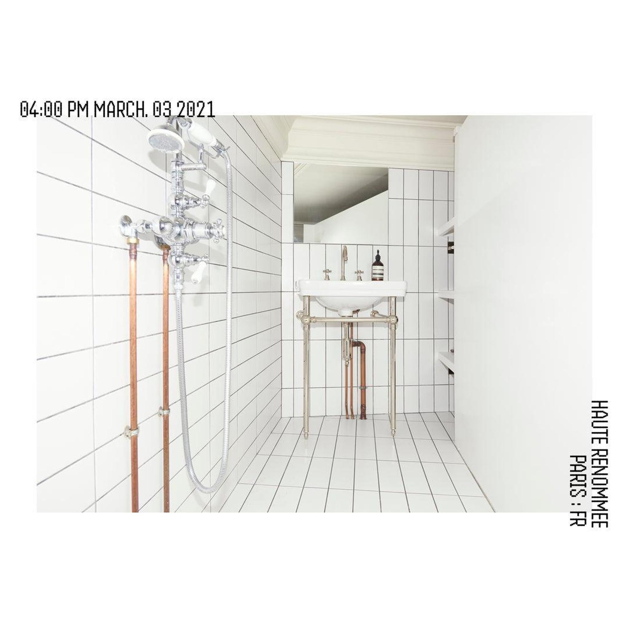 L63_CONTEMPORARY TRIPLEX